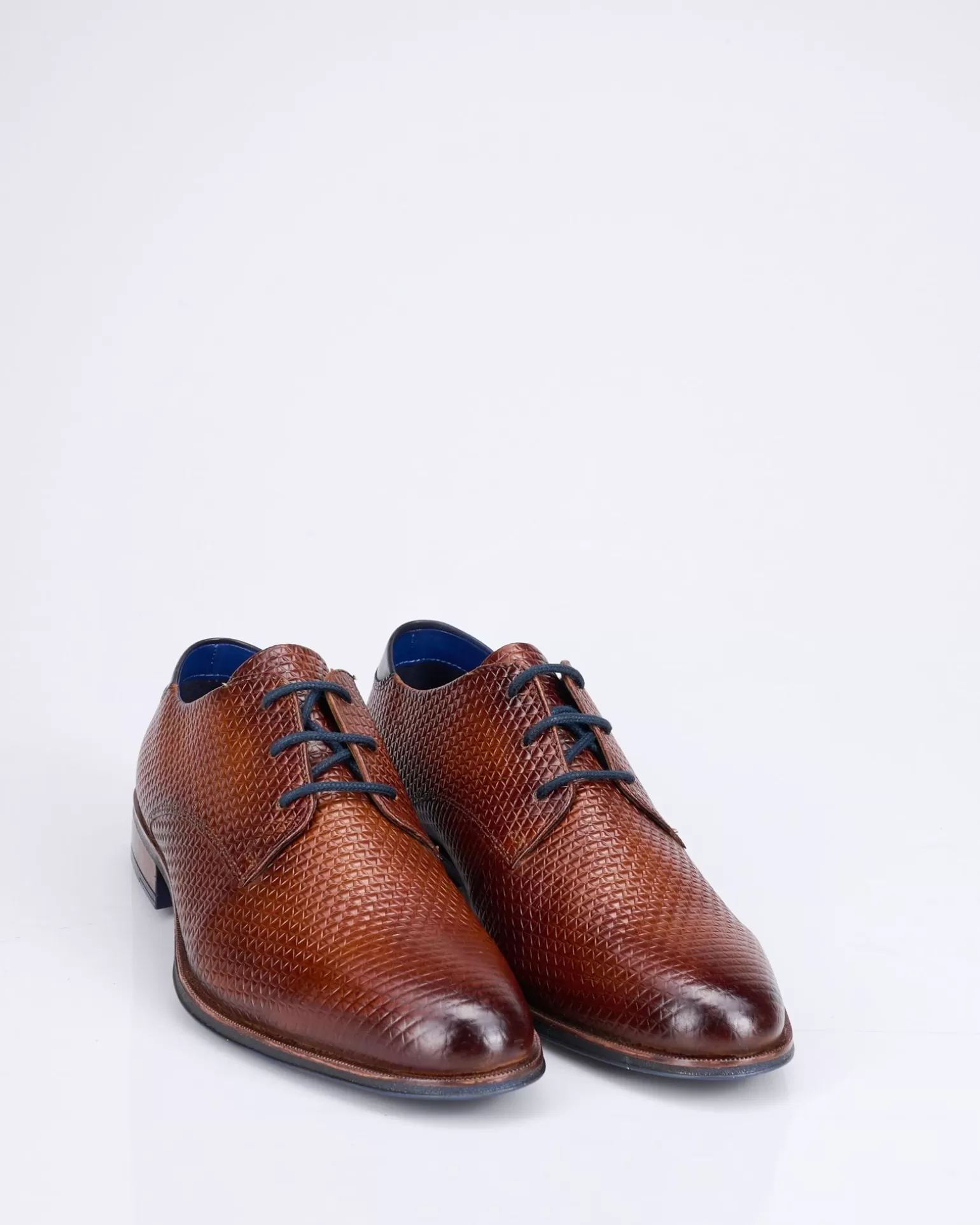 bugatti_zavinio_geklede_schoenen_2.webp Zavinio Geklede Schoenen>Bugatti Cheap