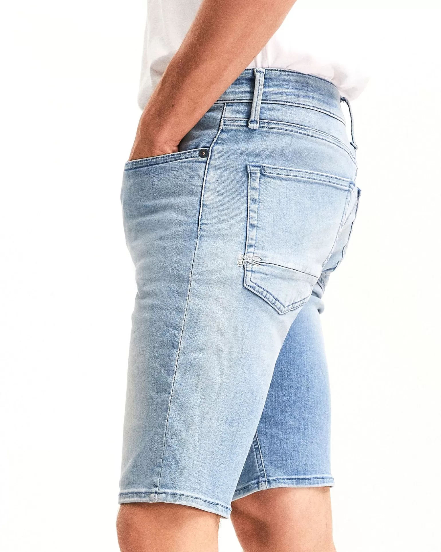 denham_razor_short_fmmw_3.webp Razor Short Fmmw>DENHAM Fashion