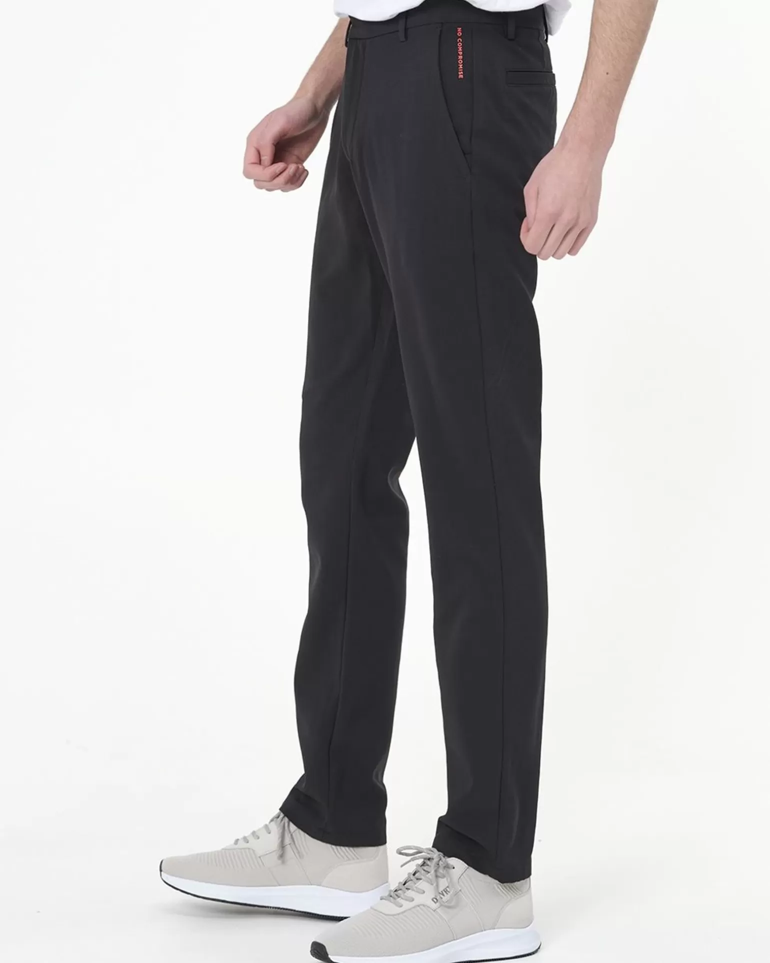 donkervoort_chino_3.webp Chino>Donkervoort Online