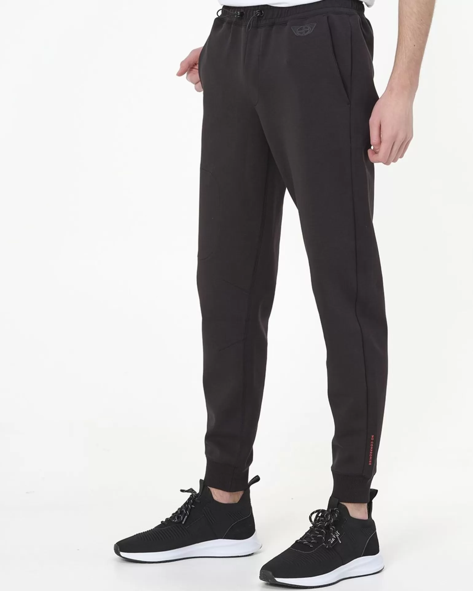 donkervoort_joggingbroek_2-1.webp Joggingbroek>Donkervoort Shop