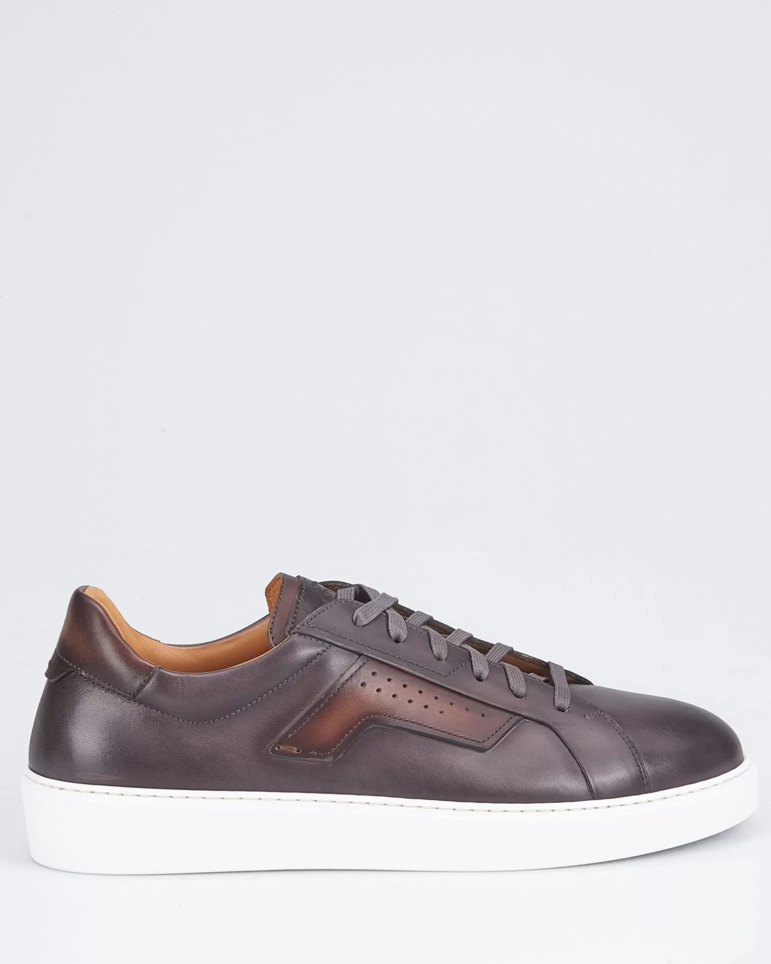 Sneakers>Magnanni Clearance