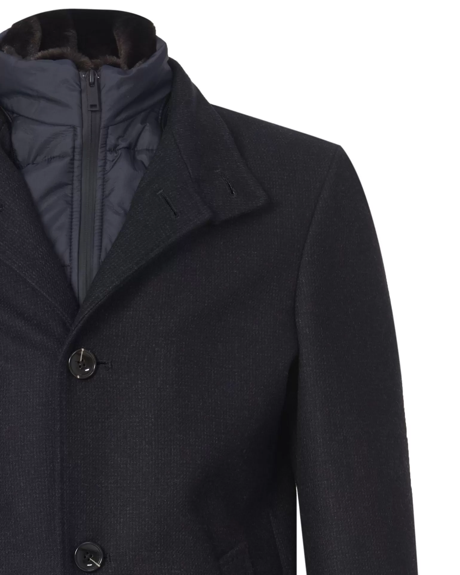 Mantel>Nobel Discount