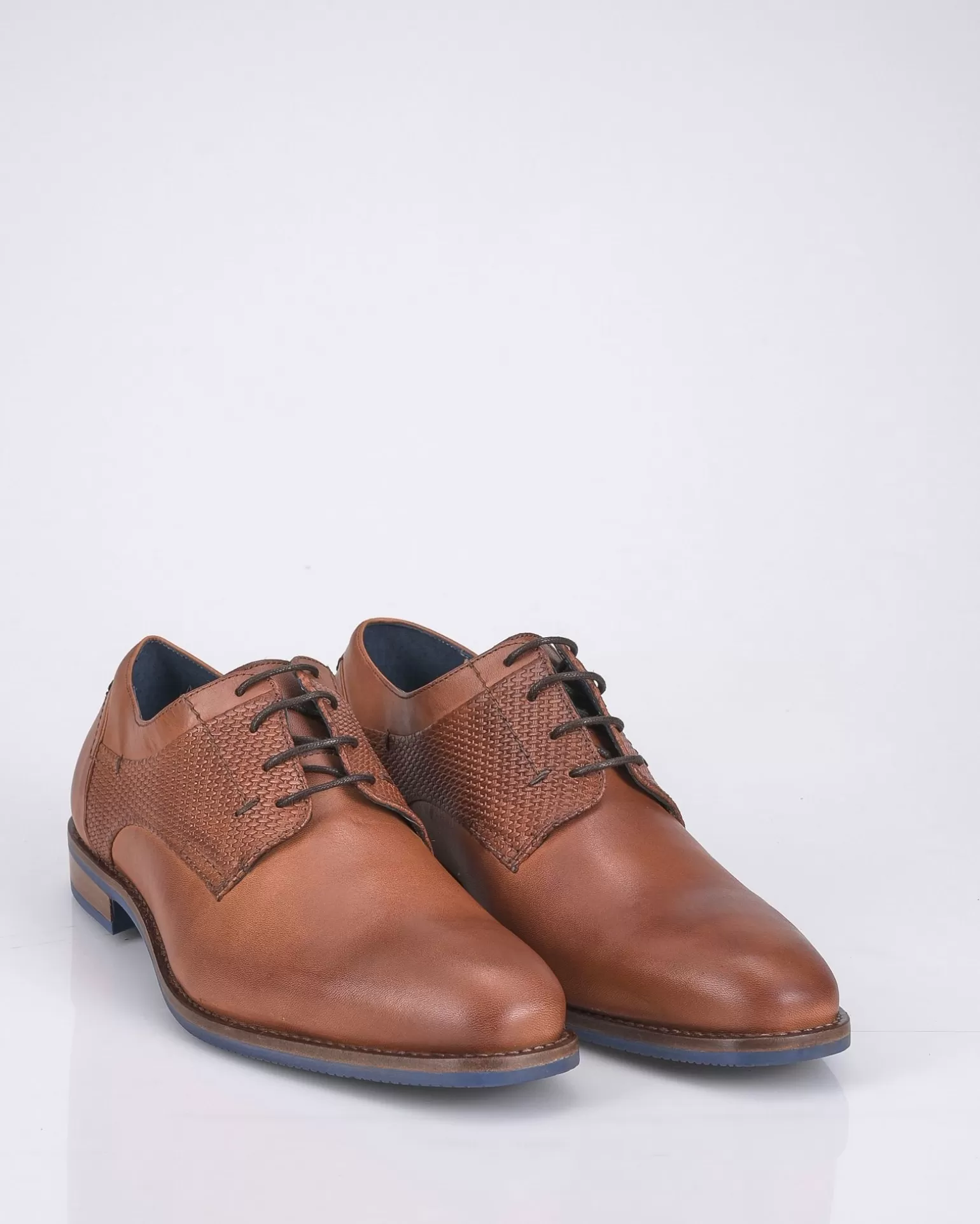 recall_geklede_schoenen_2.webp Geklede Schoenen>Recall Store