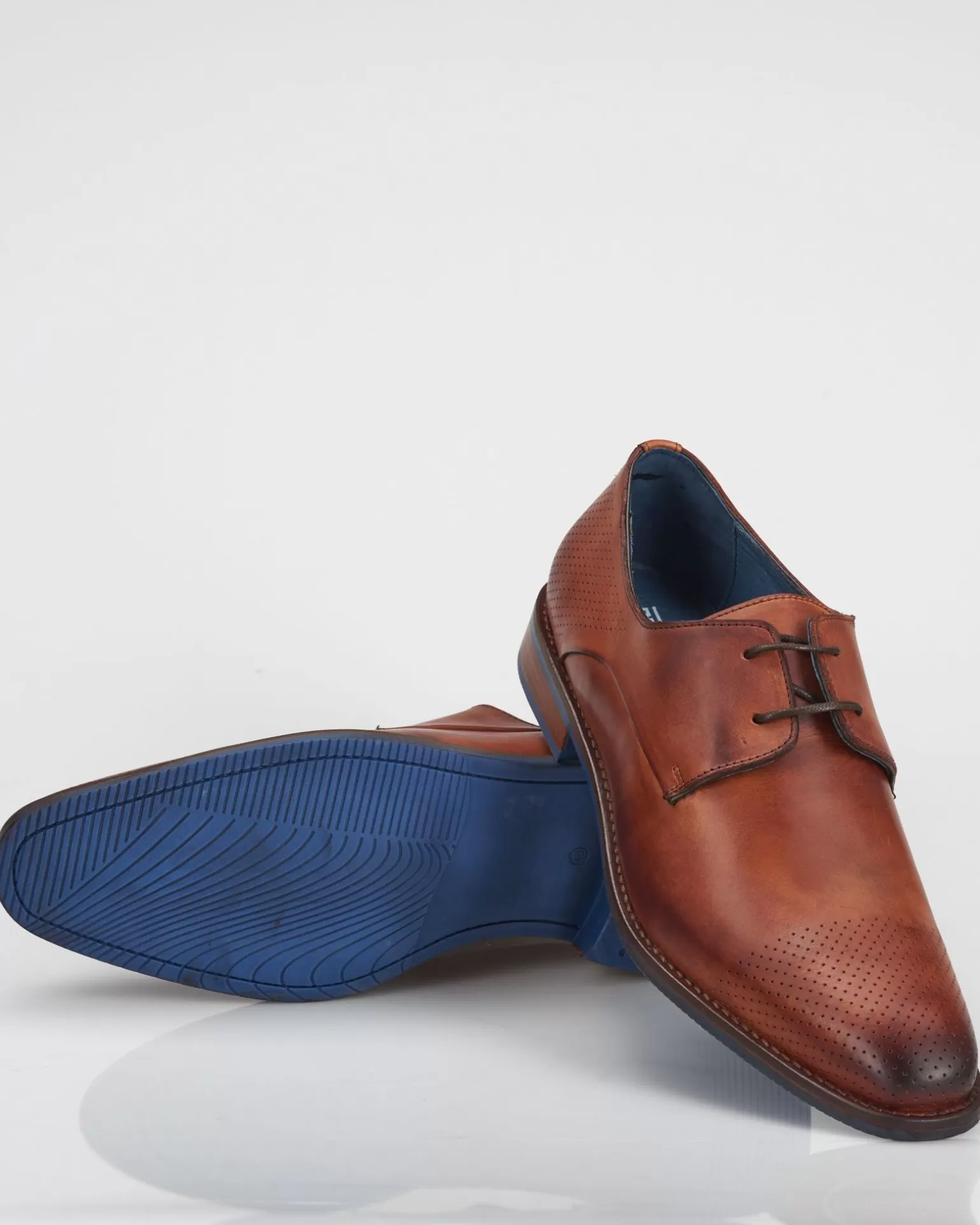 recall_geklede_schoenen_3-1.webp Geklede Schoenen>Recall New