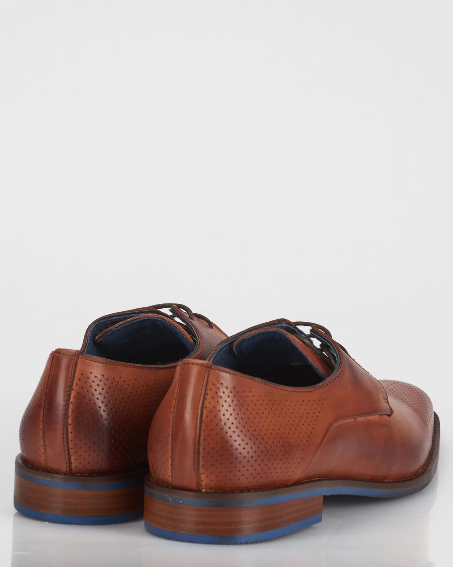 recall_geklede_schoenen_4-1.webp Geklede Schoenen>Recall New