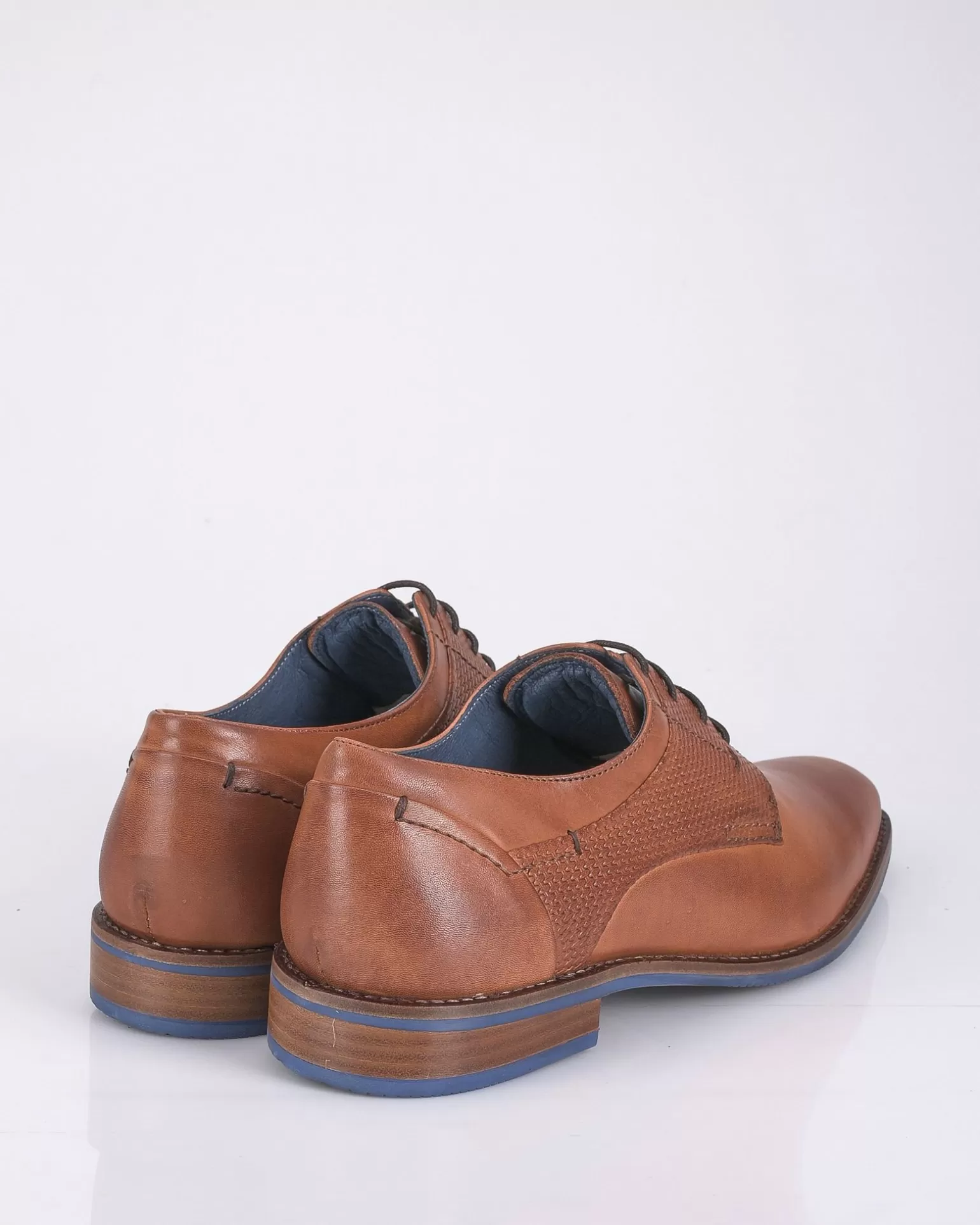 recall_geklede_schoenen_4.webp Geklede Schoenen>Recall Store