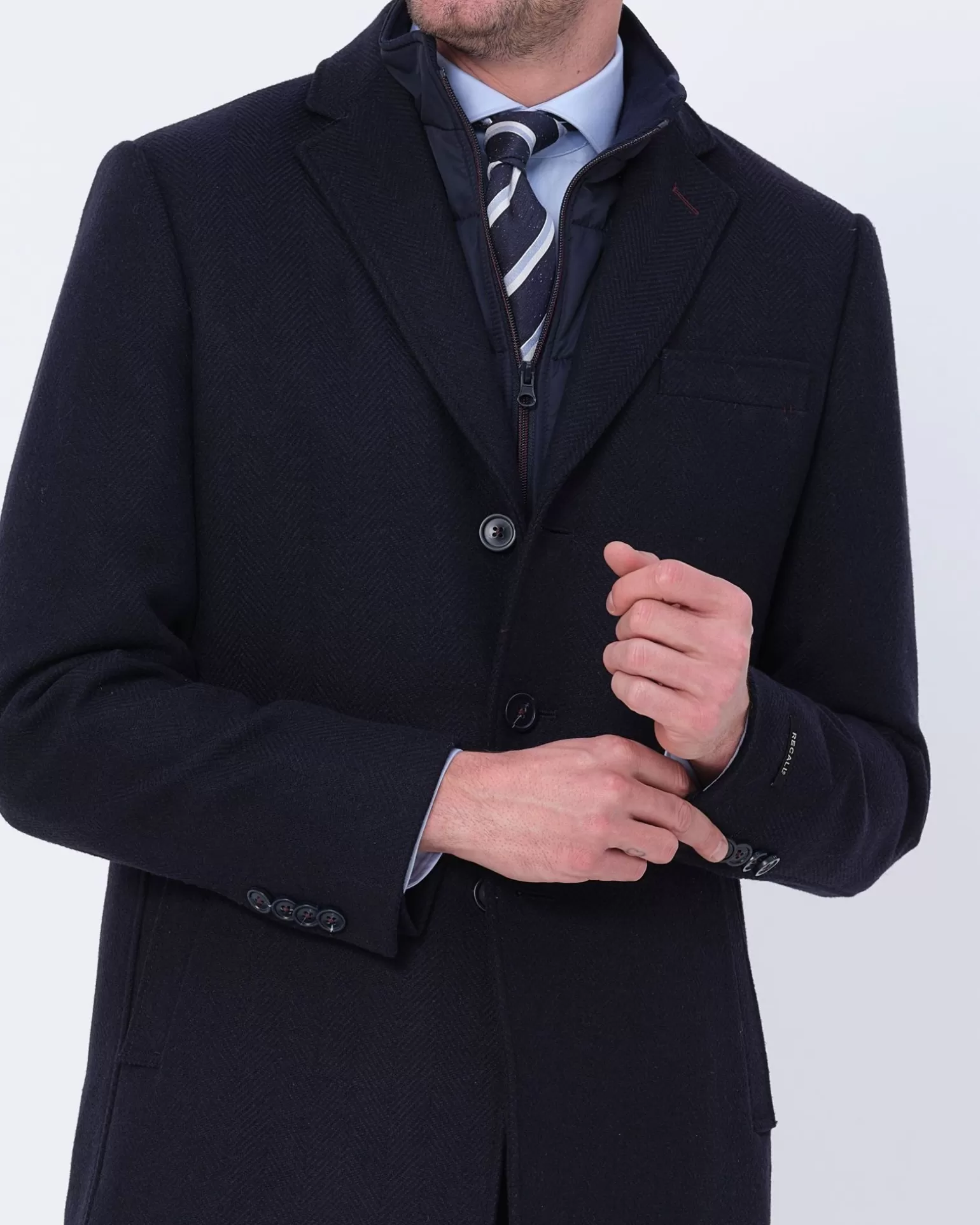 Mantel>Recall Clearance