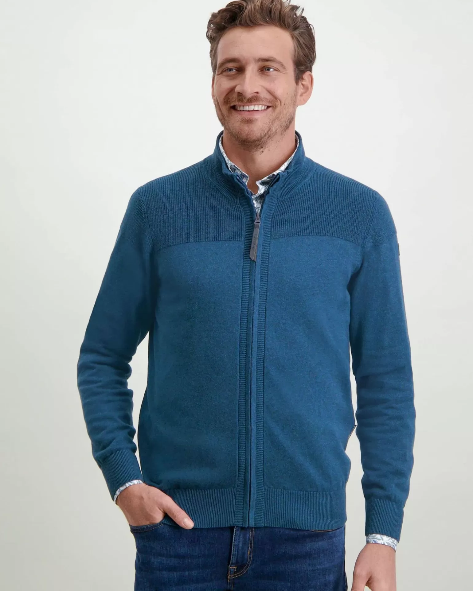 Vest>State of Art Clearance