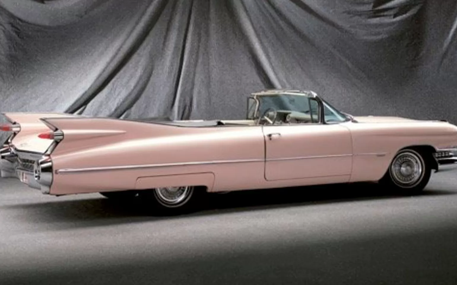 teneues_the_classic_cars_boek_3.webp The Classic Cars Boek>teNeues Sale