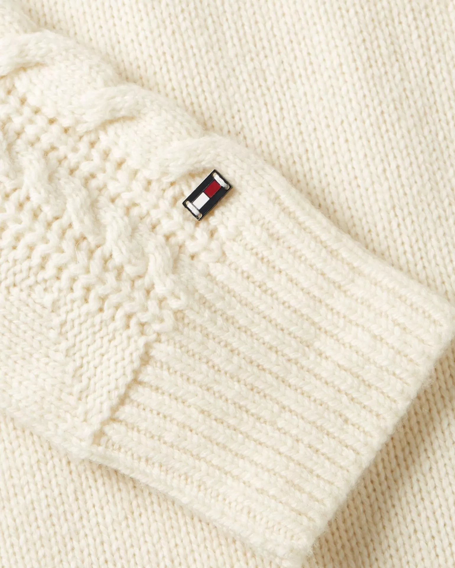 tommy_hilfiger_menswear_coltrui_4.webp Coltrui>Tommy Hilfiger Menswear Shop