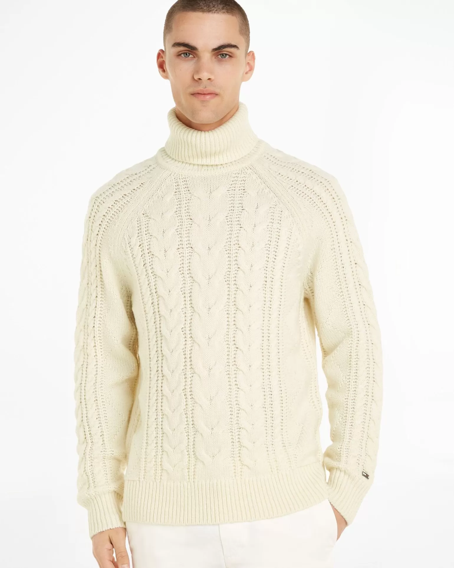 tommy_hilfiger_menswear_coltrui_5.webp Coltrui>Tommy Hilfiger Menswear Shop