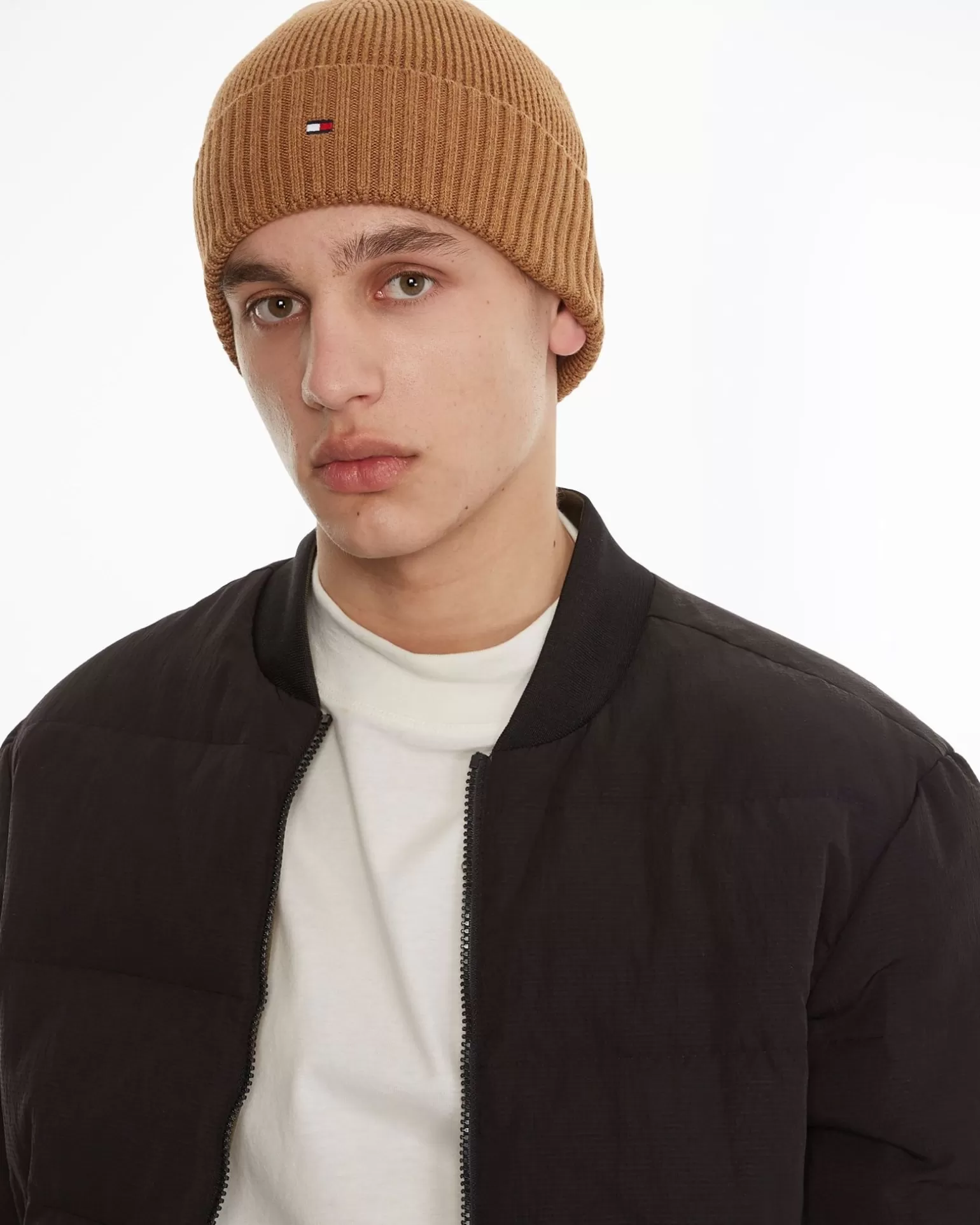 tommy_hilfiger_menswear_muts_2-4.webp Muts>Tommy Hilfiger Menswear Fashion