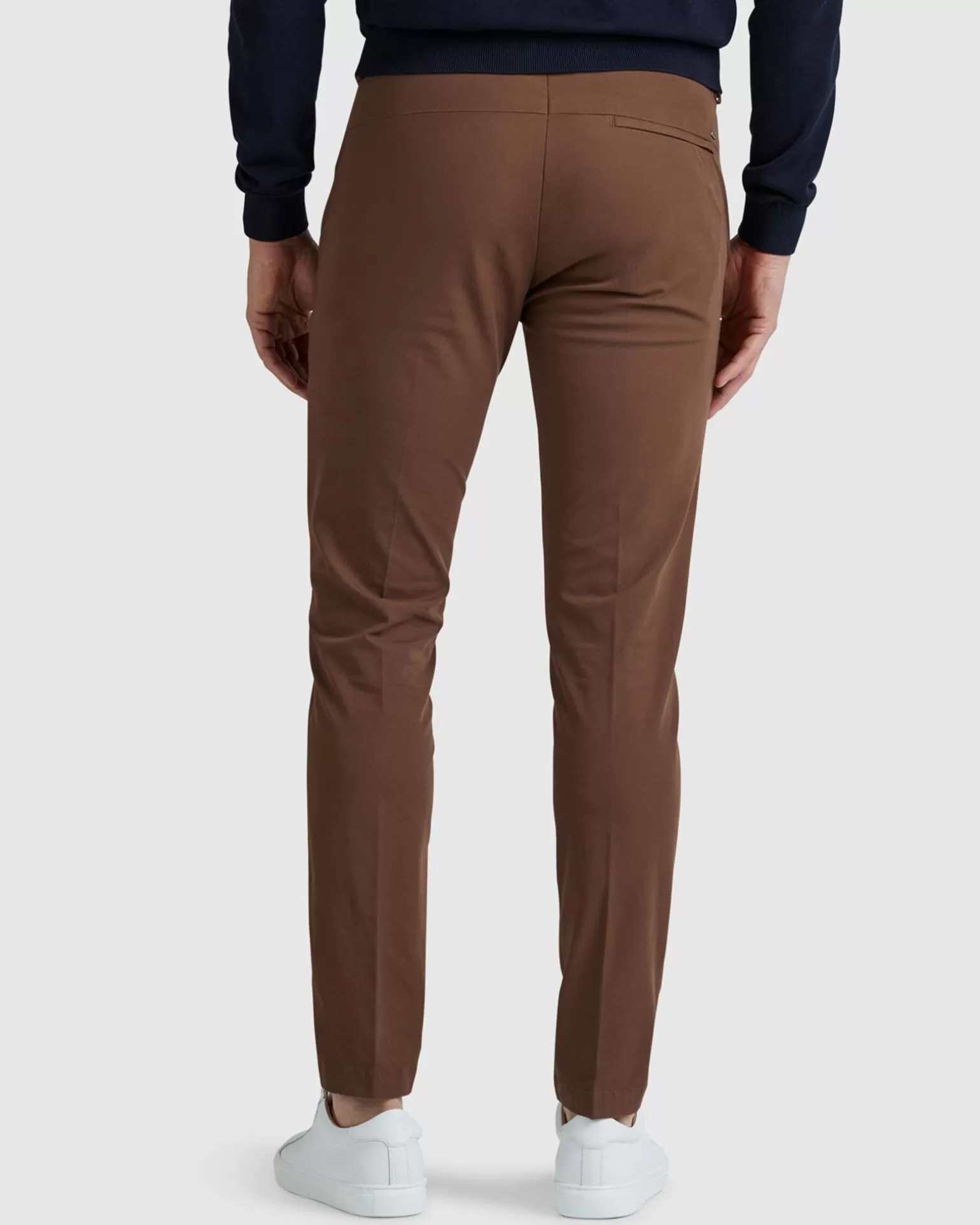 V12 Chino>Vanguard Online